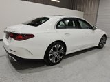 Used 2025 Mercedes-Benz E 350 4MATIC Sedan image 3