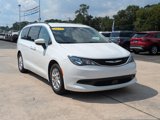 Used 2021 Chrysler Voyager Lxi image 4