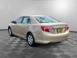 Used 2012 Toyota Camry image 3