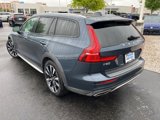 Used 2020 Volvo V60 T5 Cross Country image 3