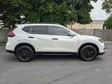 Used 2019 Nissan Rogue SV image 2