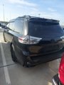 Used 2017 Toyota Sienna SE Premium image 3