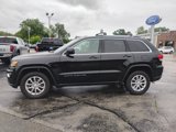 Used 2021 Jeep Grand Cherokee Laredo E image 2