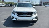 Used 2023 Kia Seltos SX w/ SX Sunroof Package image 2