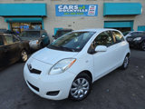 Used 2011 Toyota Yaris 2-Door Hatchback image 3