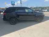 Used 2017 Ford Explorer XLT w/ Equipment Group 202A image 6