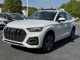 Used 2021 Audi Q5 Premium Plus w/ Premium Plus Package image 2