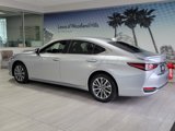 Used 2022 Lexus ES 300h image 3