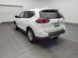 Used 2018 Nissan Rogue SV image 5