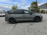 New 2025 Chrysler Pacifica Limited w/ Trailer Tow Group image 2
