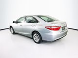 Used 2016 Toyota Camry LE image 5