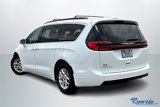 Used 2022 Chrysler Pacifica Touring-L image 4