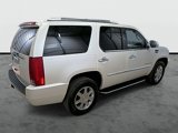 Used 2007 Cadillac Escalade AWD w/ Climate Package image 4