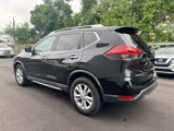 Used 2018 Nissan Rogue SV image 5