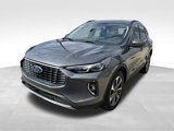 Used 2023 Ford Escape Platinum image 6