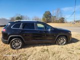 Used 2019 Jeep Cherokee Latitude Plus image 2
