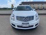 Used 2016 Cadillac SRX Luxury image 2