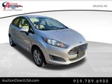 Used 2014 Ford Fiesta SE image 2