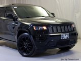Used 2018 Jeep Grand Cherokee Altitude image 2