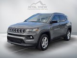 Used 2023 Jeep Compass Latitude image 4