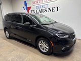 Used 2022 Chrysler Pacifica Touring-L image 3