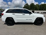Used 2018 Jeep Grand Cherokee Altitude image 3