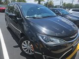 Used 2019 Chrysler Pacifica Touring Plus image 2