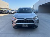 Used 2020 Toyota RAV4 XLE image 2
