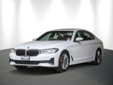 Used 2022 BMW 530i w/ Convenience Package image 3