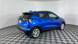 Used 2023 Chevrolet Bolt EUV LT image 4