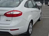 Used 2015 Ford Fiesta SE image 3
