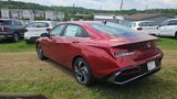 New 2025 Hyundai Elantra SEL image 4