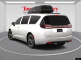 New 2025 Chrysler Pacifica Select image 5