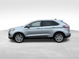Used 2022 Ford Edge Titanium image 2
