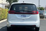 Used 2023 Chrysler Pacifica Touring-L image 5