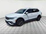 Certified 2022 Volkswagen Tiguan SE w/ Panoramic Sunroof Package image 4