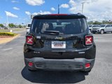 Used 2015 Jeep Renegade Latitude image 4