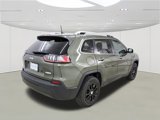 Used 2019 Jeep Cherokee Latitude w/ Cold Weather Group image 5