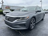 Used 2022 Volkswagen Passat 2.0T SE image 3