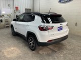 Used 2024 Jeep Compass Limited image 3