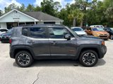Used 2016 Jeep Renegade Trailhawk image 4