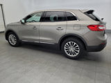 Used 2017 Lincoln MKX Select w/ Select Plus Package image 3