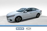 Used 2022 Nissan Altima 2.5 SV image 1