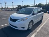 Used 2014 Toyota Sienna LE image 3