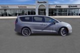 New 2025 Chrysler Pacifica Limited w/ Trailer Tow Group image 3