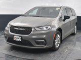 New 2025 Chrysler Pacifica Select image 3