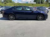 Used 2022 Toyota Camry SE image 2