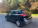 Used 2020 Nissan Kicks S image 4
