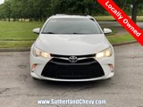 Used 2015 Toyota Camry SE image 2