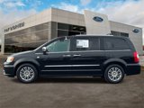 Used 2014 Chrysler Town & Country Touring-L image 2